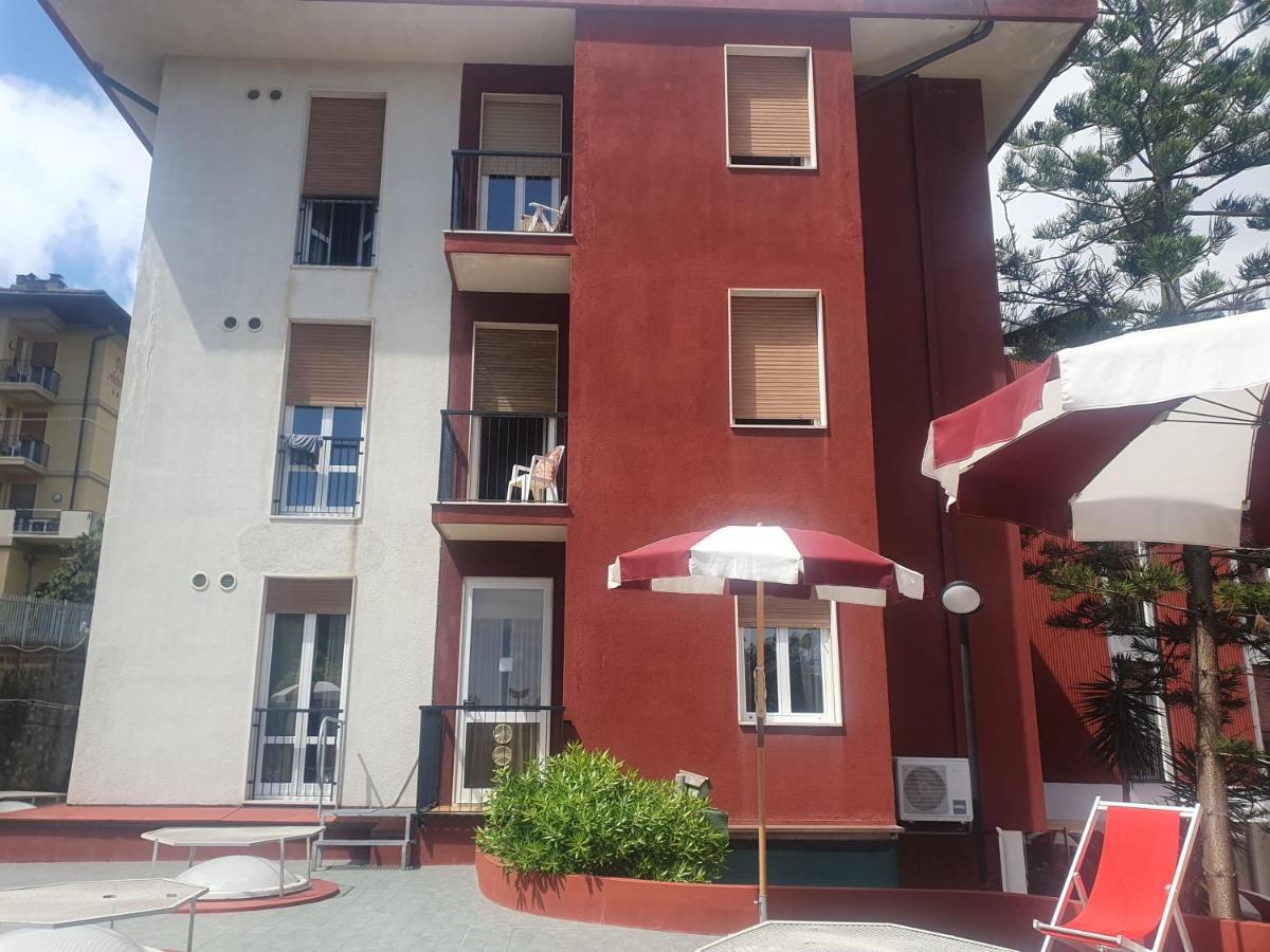 מונטרוסו אל מארה Fegina 3 Deluxe Bedrooms & Bathrooms מראה חיצוני תמונה
